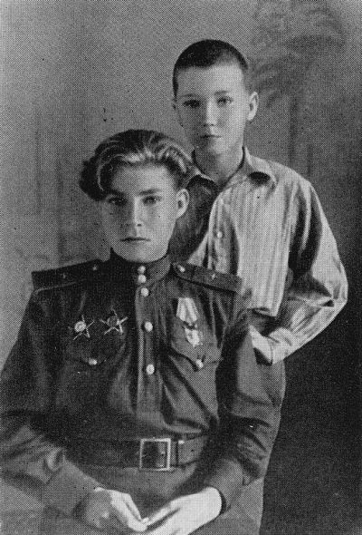Аркадий Каманин со своим младшим братом Львом