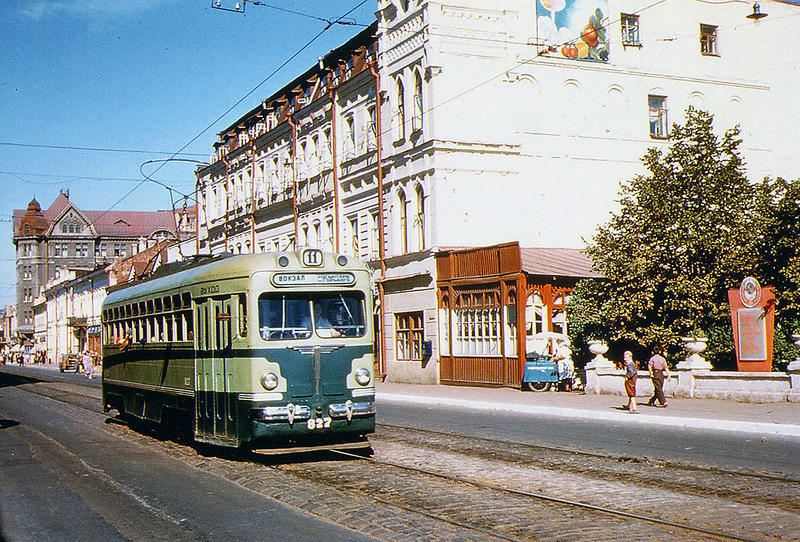 МТВ-82 на ул. Свердлова (ныне Полтавский шлях)